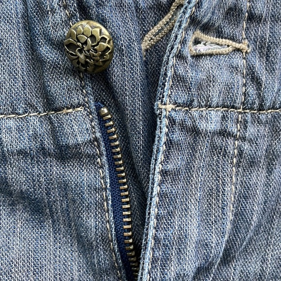 Like new BCBGeneration denim micro mini skirt 🌸 - Picture 6 of 7